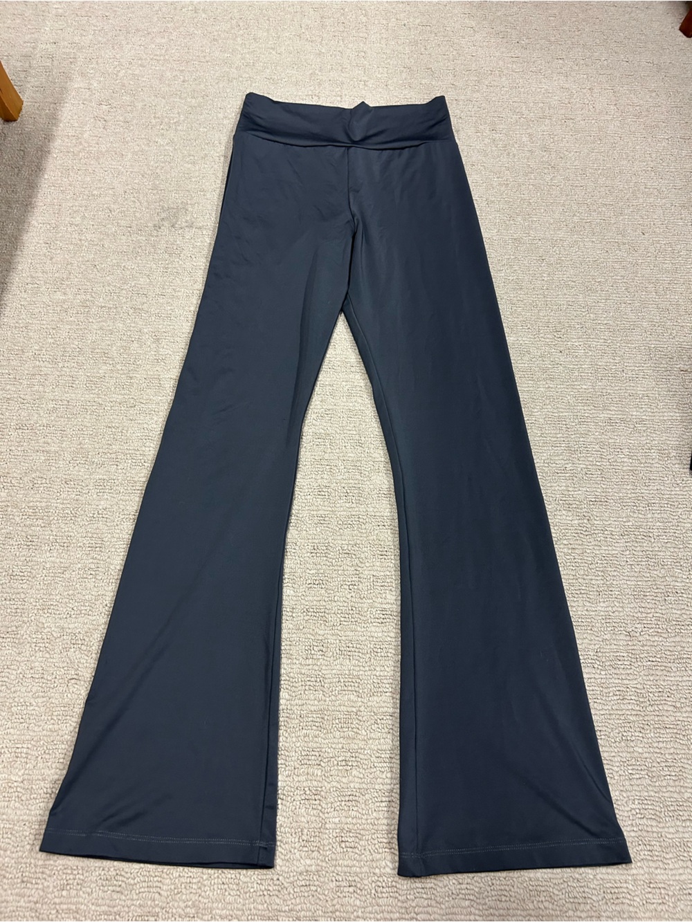 Love Tree Black Wide-Leg Gray Yoga Pants